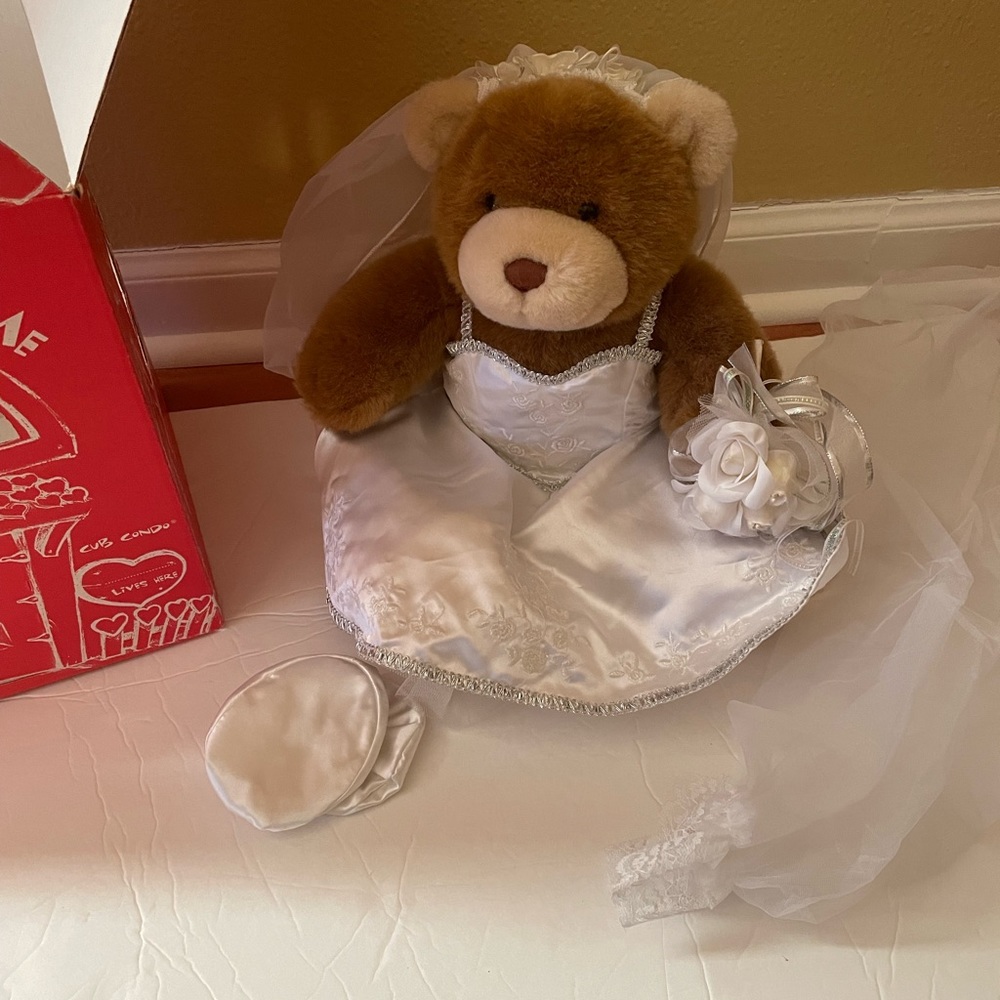 NWOT Build a Bear with Wedding Dress Outfit